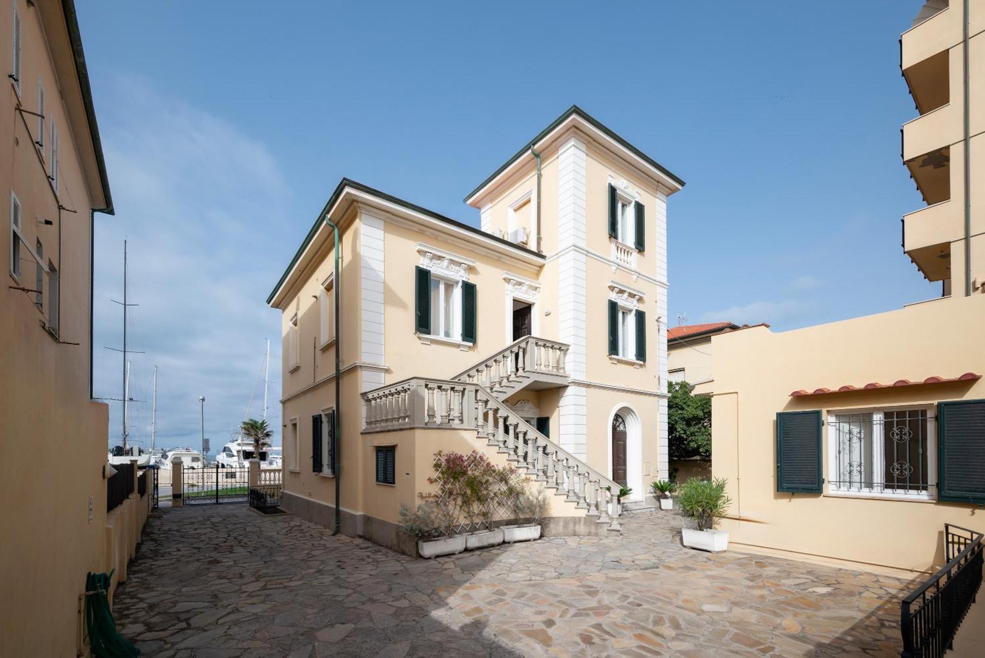 Villa Liberty San Vincenzo Buitenkant foto